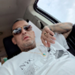 Meet your Posher, Cesar